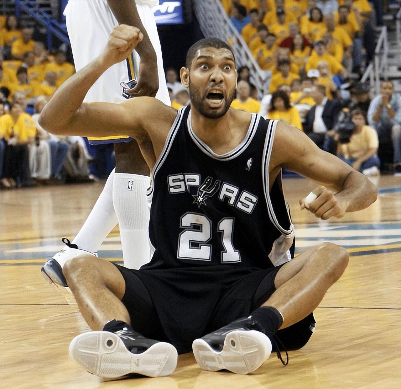 爱游戏-深夜的访客雪夫